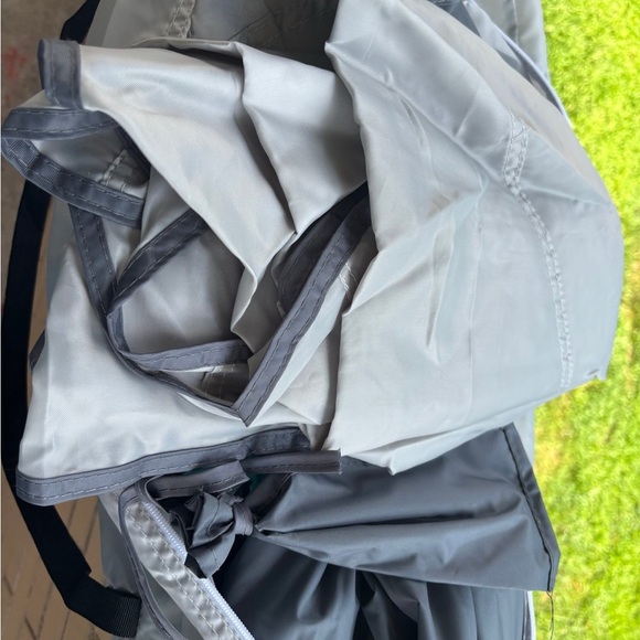 Bend River baby Playpen with Canopy, Portable Baby Beach Tent - Picture 4 of 10